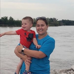 Meet your Posher, Alexis